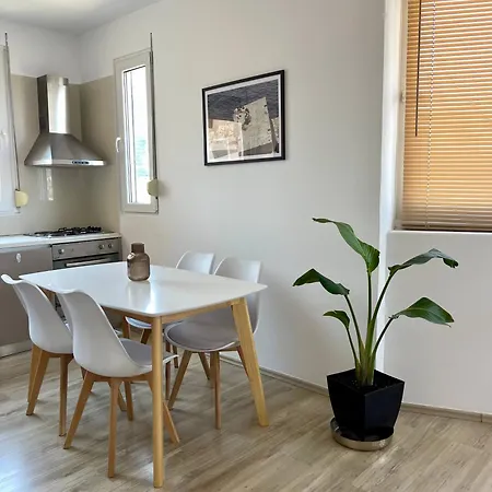 Cityscape 4- Gem Appartement *