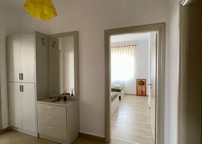 Cityscape 4- Gem Apartament Tirana