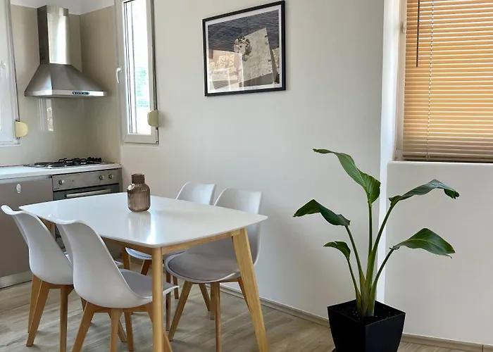Cityscape 4- Gem Apartament *